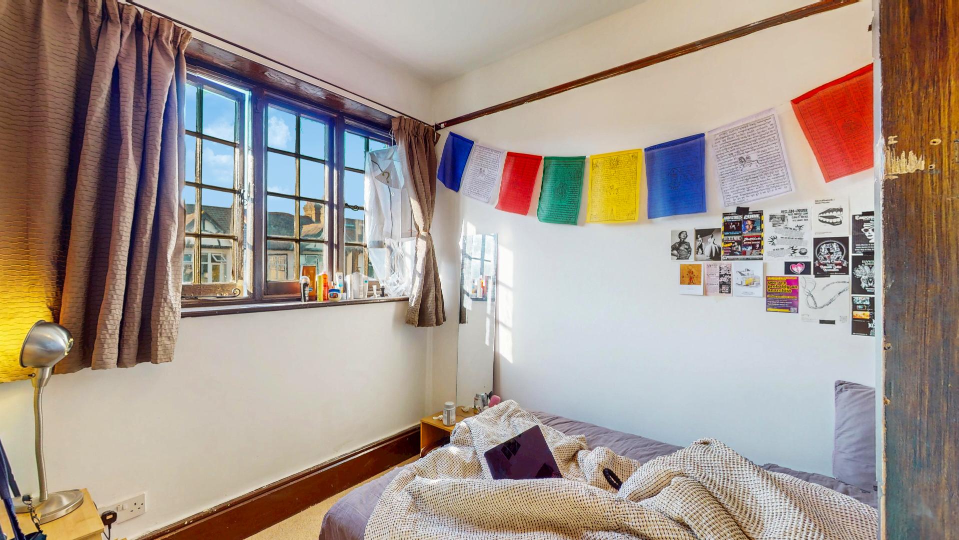 Modern Apartment Caddington Road, Cricklewood